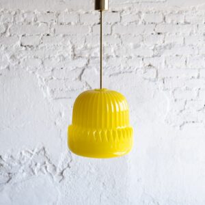 Lustr z opálového skla / Štěpán Tabery