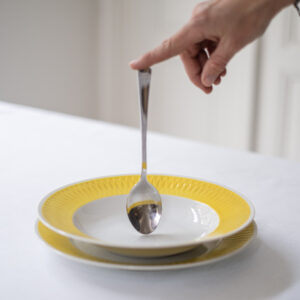 Sada talířů žlutá / MZ