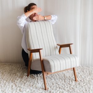 Křeslo po renovaci / Šmídek